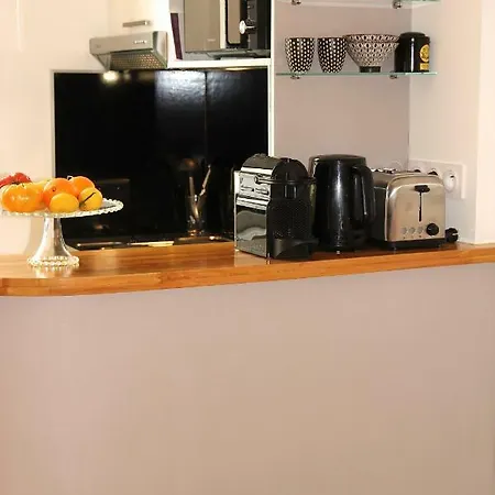 L'art Hyper Centre Apartment