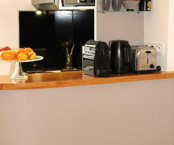 L'art Hyper Centre Apartment